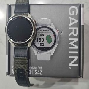 garmin Approach S42 Silver Watch with Green Strap